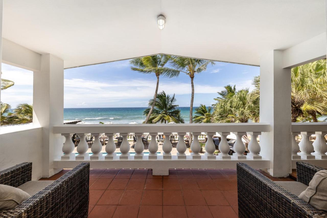 Single Room with Pool View