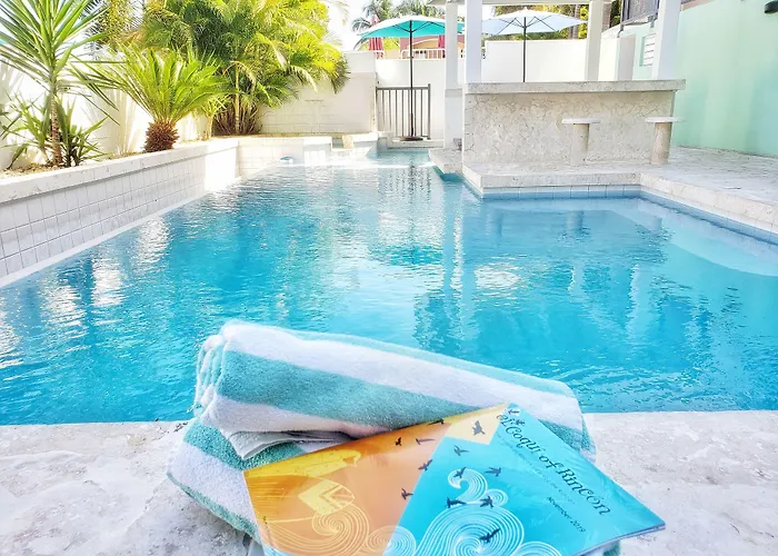 Casa Verde - Steps To The Beach, Pool, Restaurant & Bar